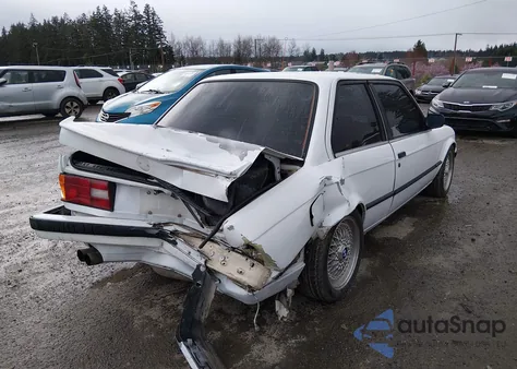 1989 BMW 325 I Automatic/Is Automatic из США, поврежденный, VIN WBAAA2301K8263186